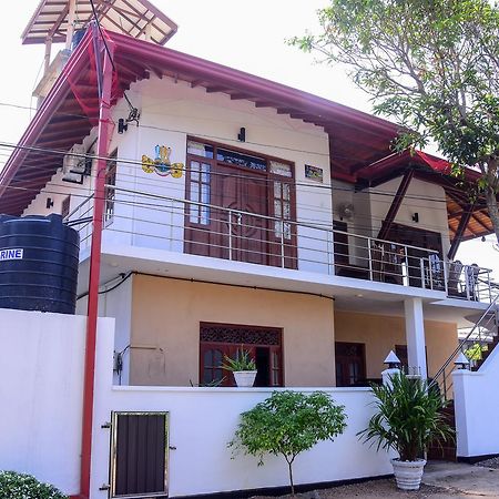 Channa Villa & Tours Бентота Екстериор снимка