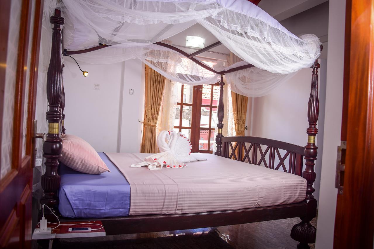 Channa Villa & Tours Бентота Екстериор снимка