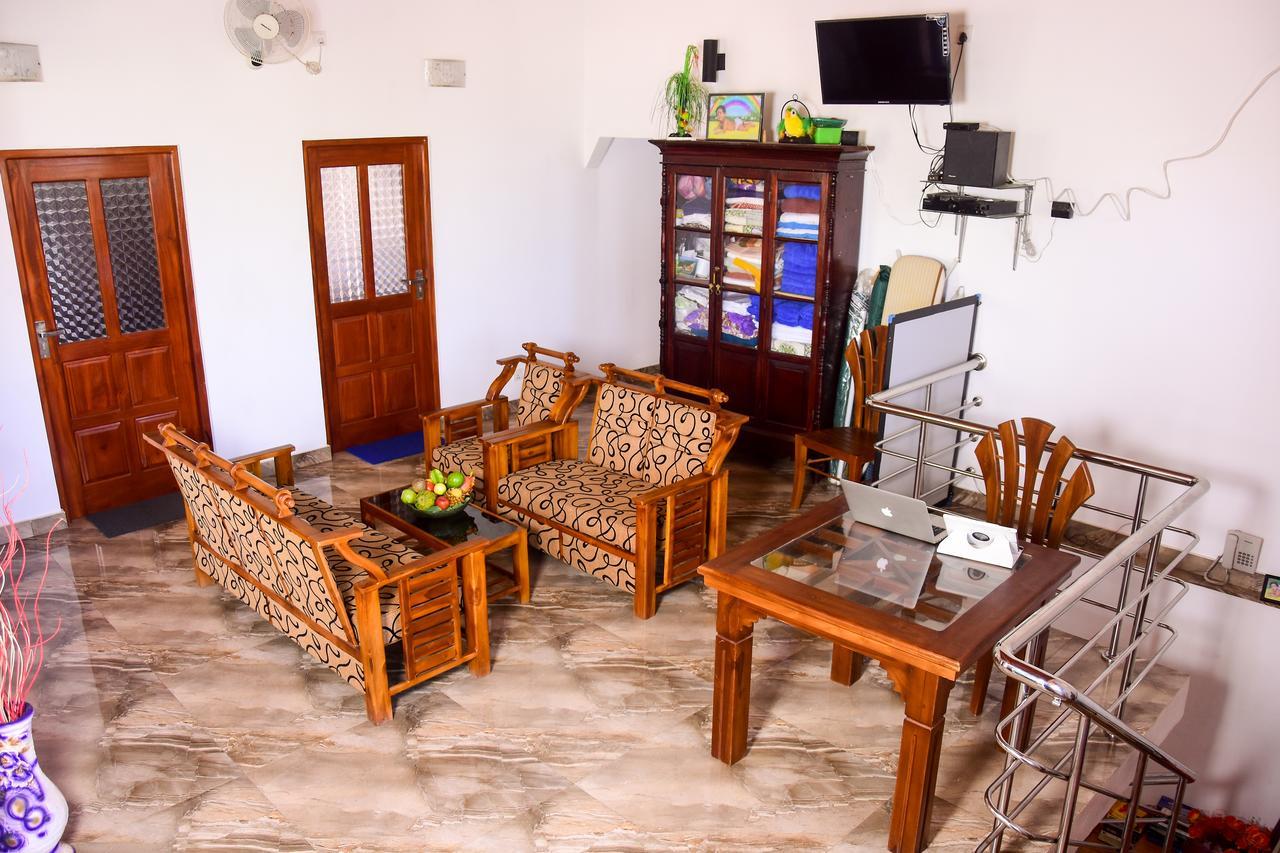 Channa Villa & Tours Бентота Екстериор снимка